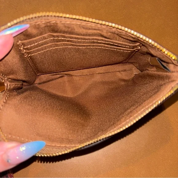 Coach Corner Zip Wristlet In Signature Canvas With Wildflower Print - Picture 8 of 9